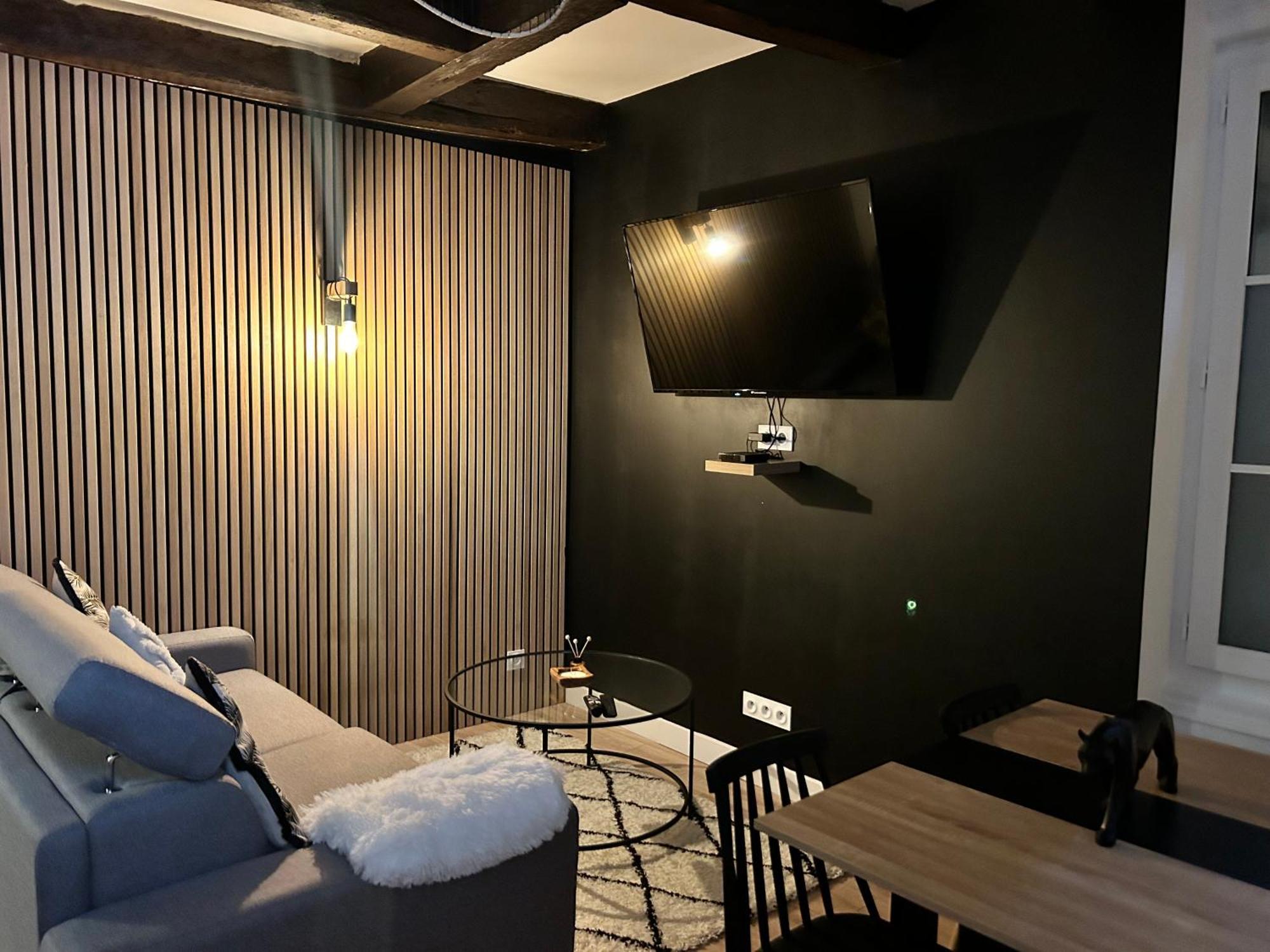 Le Petit Niortais - Centre Ville - Wifi - Netflix - Amazon エクステリア 写真